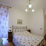 La Neffola Guest house