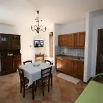 Πανσιόν La Neffola 3*